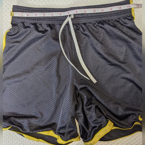 NIKE Livestrong Unisex stretch waist shorts - Picture 5 of 7